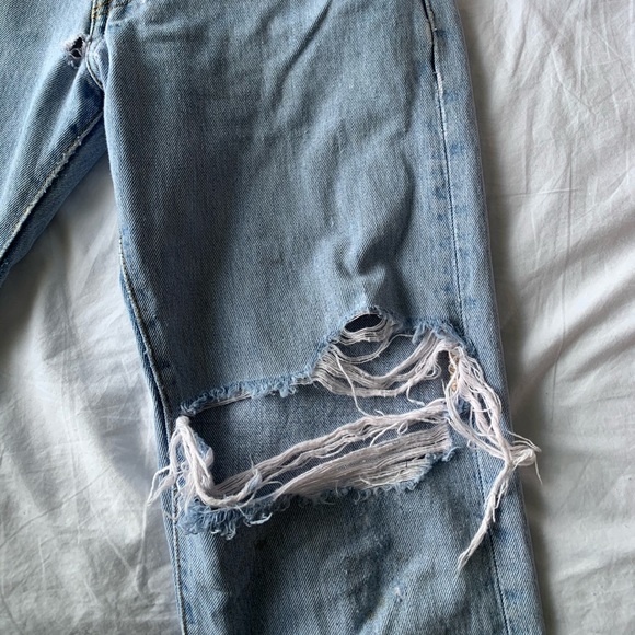 SOLD ON DEPOP Vintage Levi Jeans - Picture 7 of 11